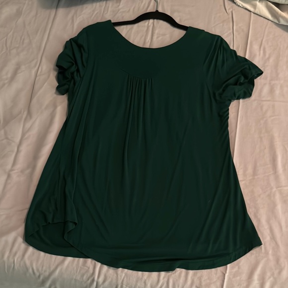 Green Women's Top with Button Detail - Picture 3 of 6